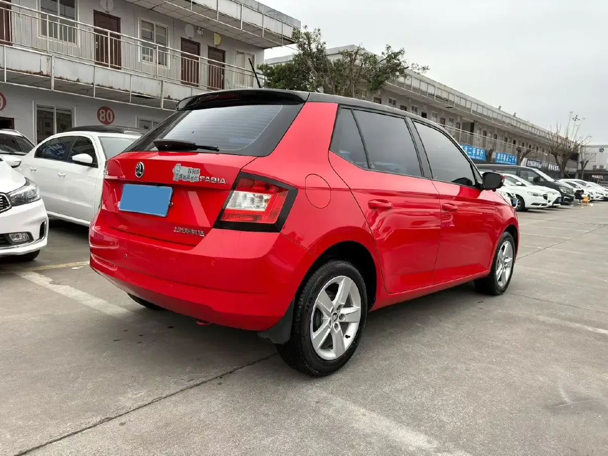 2017 Skoda Fabia 1.4L 90HP L4 6AT,autocango,china used car exporter,china ev exporter,chinese used car exporter,chinese used ev exporter
