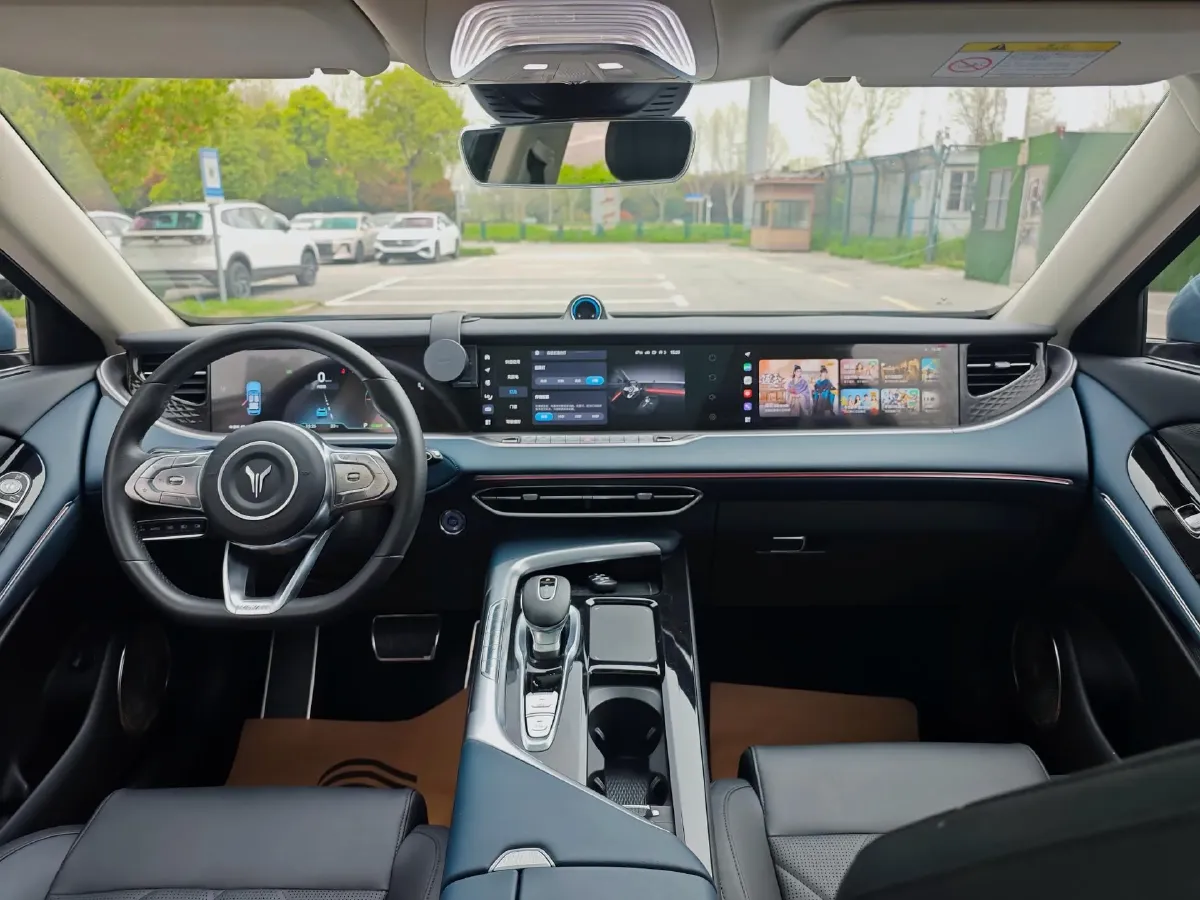 2021 Voyah FREE Range Extended 109HP REEV 33KWH,autocango,china used car exporter,china ev exporter,chinese used car exporter,chinese used ev exporter