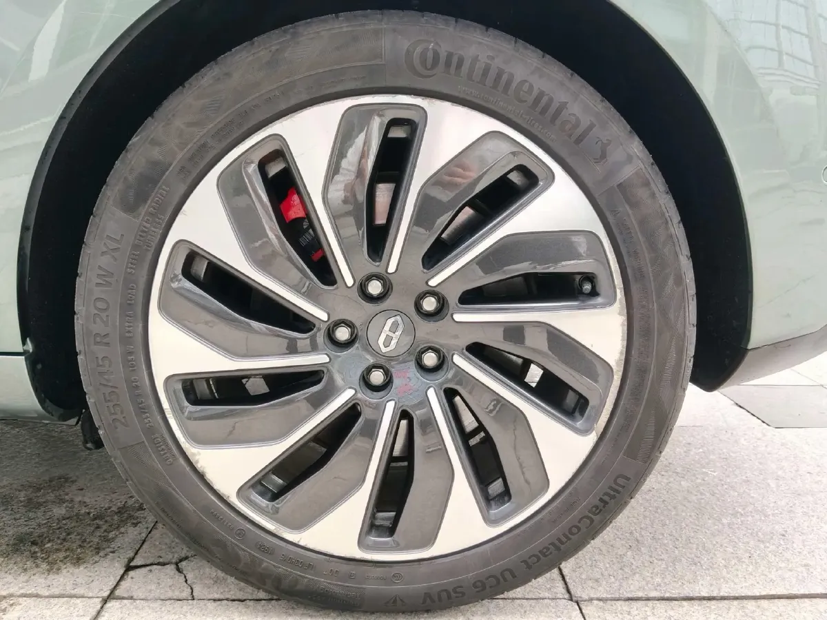 2022 AITO AITO M5 Range Extended 125HP REEV 40KWH,autocango,china used car exporter,china ev exporter,chinese used car exporter,chinese used ev exporter