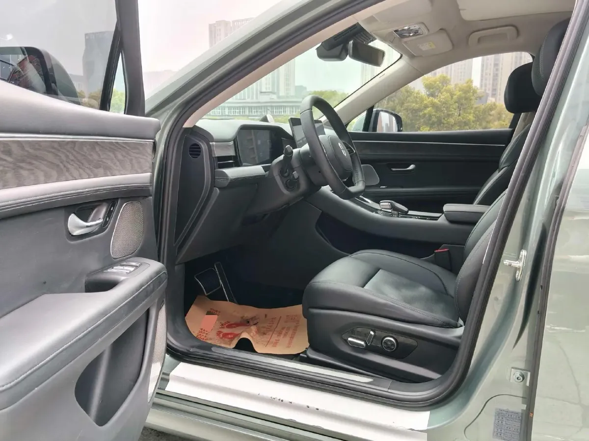 2022 AITO AITO M5 Range Extended 125HP REEV 40KWH,autocango,china used car exporter,china ev exporter,chinese used car exporter,chinese used ev exporter