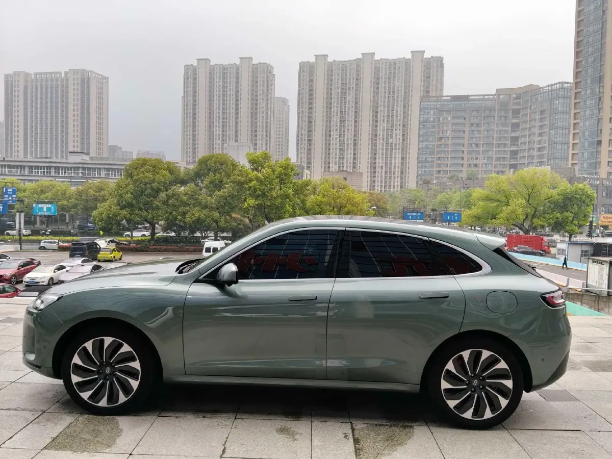 2022 AITO AITO M5 Range Extended 125HP REEV 40KWH,autocango,china used car exporter,china ev exporter,chinese used car exporter,chinese used ev exporter
