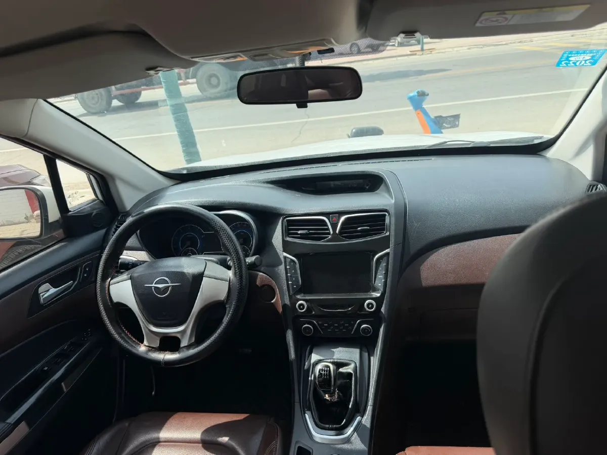 2016 HaiMa V70 2.0L 152HP L4 6MT,autocango,china used car exporter,china ev exporter,chinese used car exporter,chinese used ev exporter