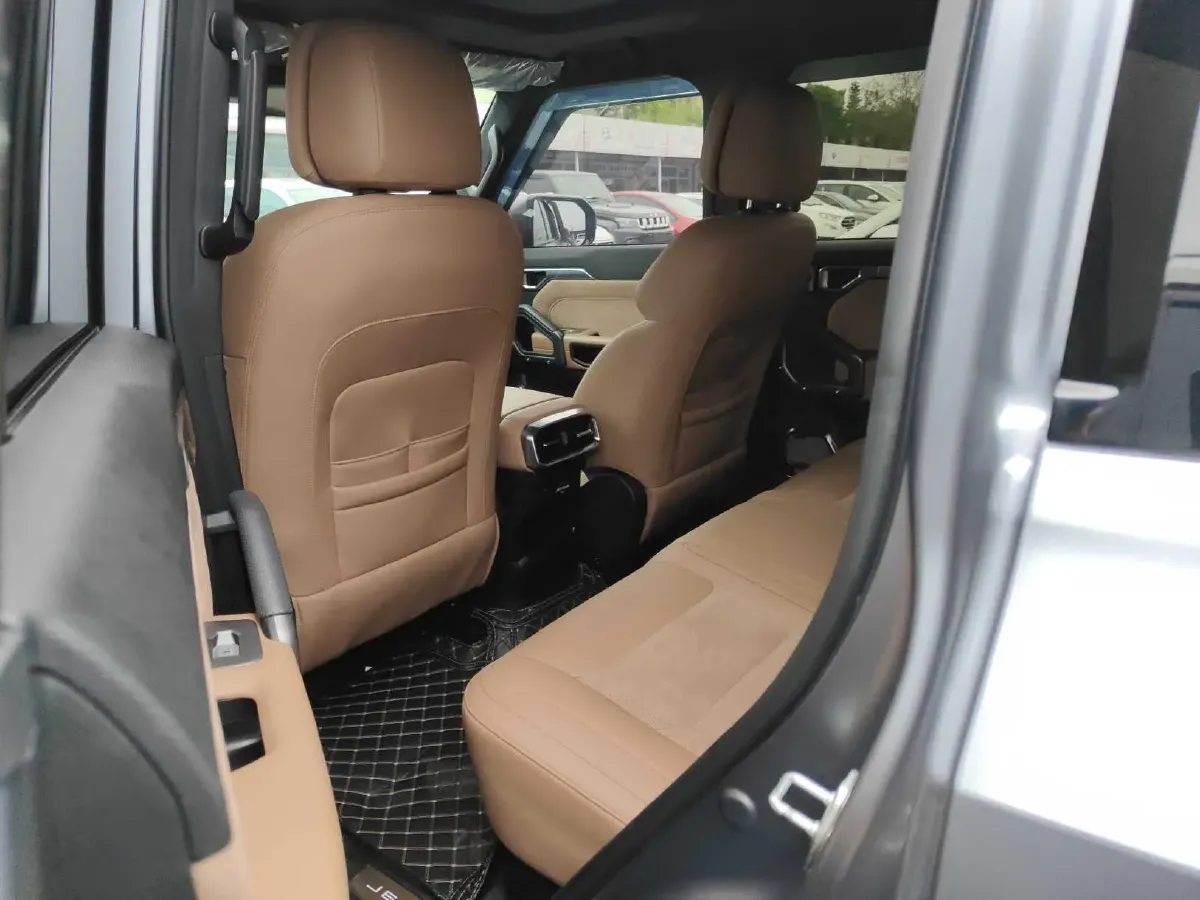 2023 Jetour Traveller 2.0T 254HP L4 8AT,autocango,china used car exporter,china ev exporter,chinese used car exporter,chinese used ev exporter