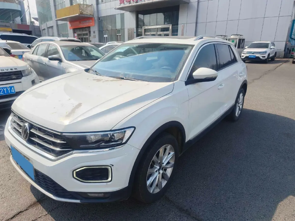 2022 Volkswagen T-Roc 1.4T 150HP L4 7DCT,autocango,china used car exporter,china ev exporter,chinese used car exporter,chinese used ev exporter