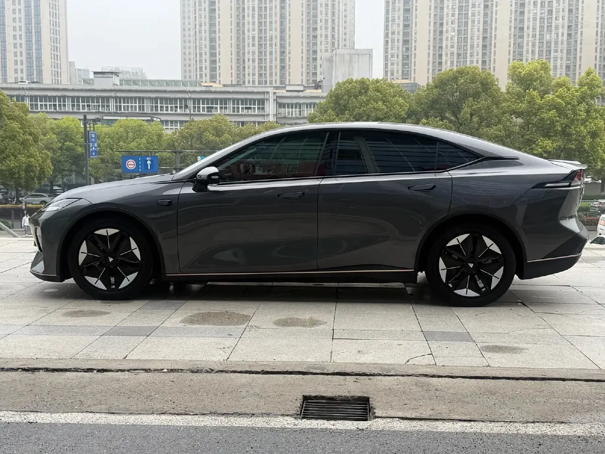 2022 DongFeng Forthing LingZhi EV BEV 68.4KWH,autocango,china used car exporter,china ev exporter,chinese used car exporter,chinese used ev exporter