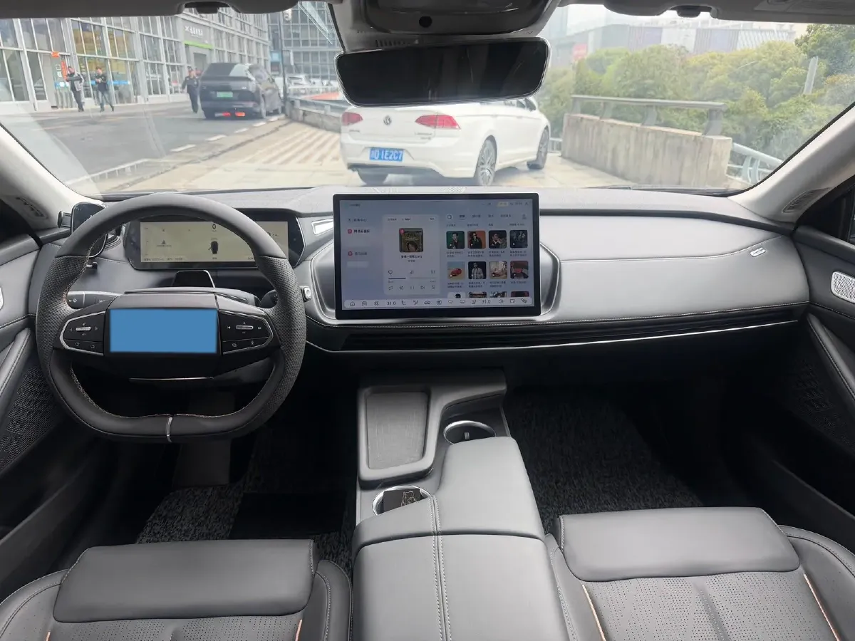 2022 DongFeng Forthing LingZhi EV BEV 68.4KWH,autocango,china used car exporter,china ev exporter,chinese used car exporter,chinese used ev exporter