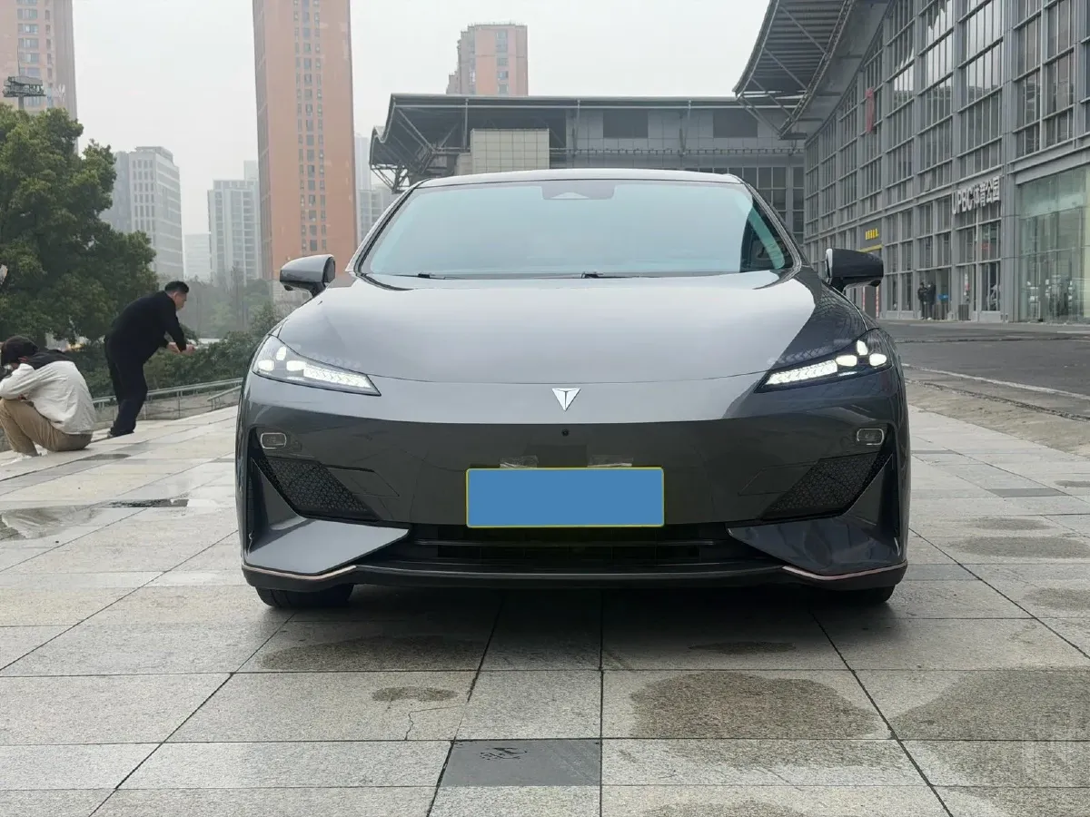 2022 DongFeng Forthing LingZhi EV BEV 68.4KWH,autocango,china used car exporter,china ev exporter,chinese used car exporter,chinese used ev exporter