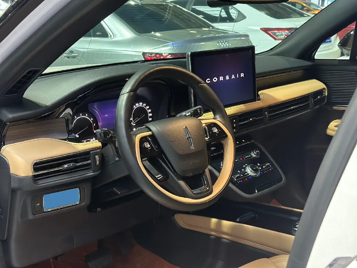 2021 Lincoln Corsair 2.0T 245HP L4 8AT,autocango,china used car exporter,china ev exporter,chinese used car exporter,chinese used ev exporter