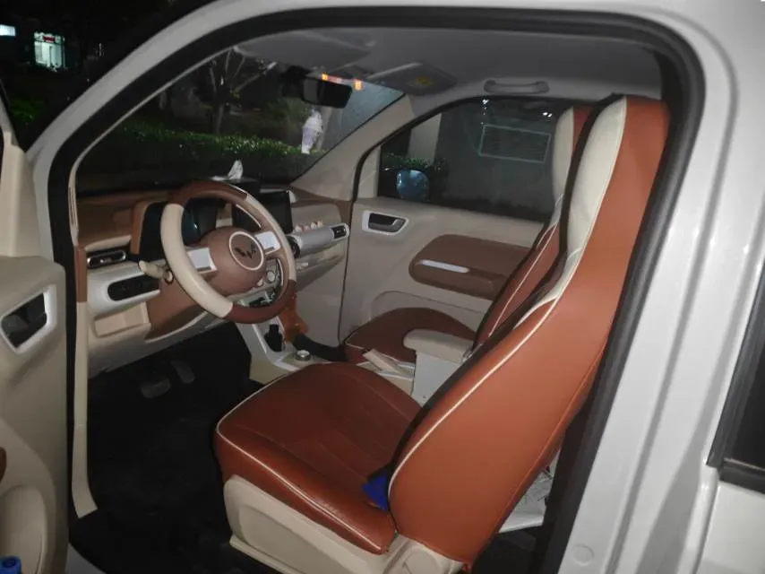 2024 WuLing HongGuang MINI EV BEV 17.3KWH,autocango,china used car exporter,china ev exporter,chinese used car exporter,chinese used ev exporter