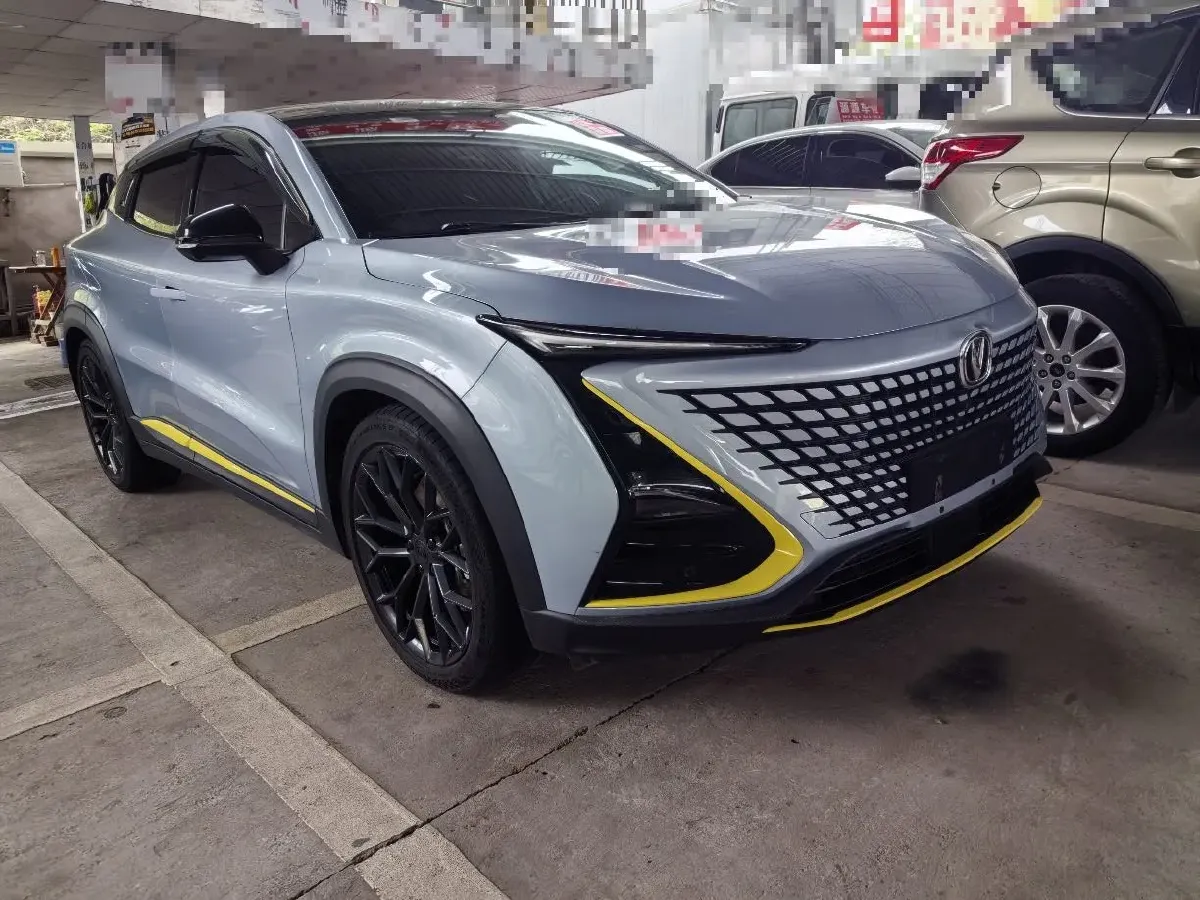 2022 ChangAn UNI-T 2.0T 233HP L4 8AT,autocango,china used car exporter,china ev exporter,chinese used car exporter,chinese used ev exporter