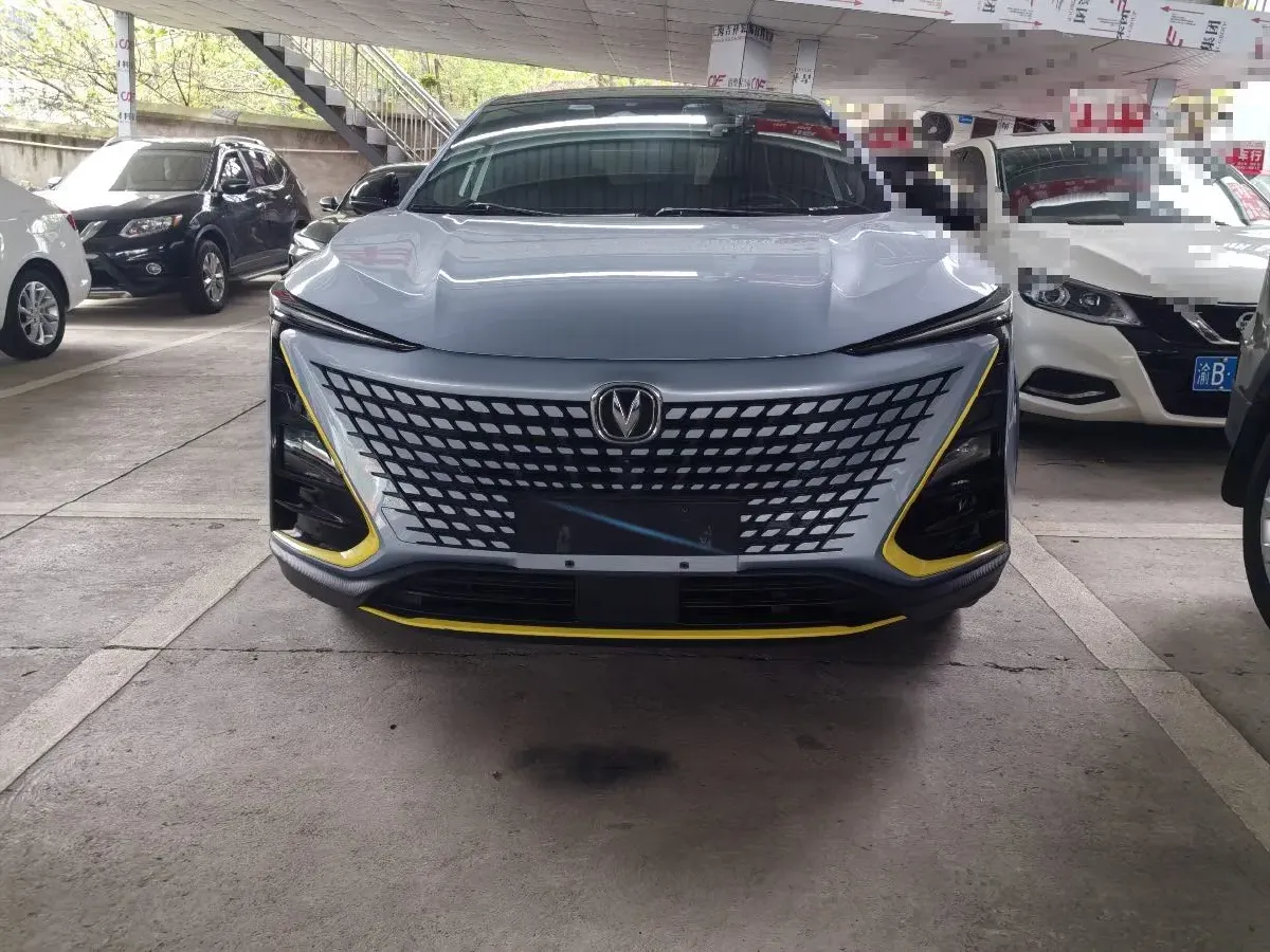 2022 ChangAn UNI-T 2.0T 233HP L4 8AT,autocango,china used car exporter,china ev exporter,chinese used car exporter,chinese used ev exporter