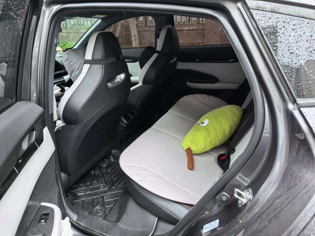 2024 ChangAn UNI-K iDD 1.5T 170HP L4 6TCT PHEV 28.4KWH,autocango,china used car exporter,china ev exporter,chinese used car exporter,chinese used ev exporter