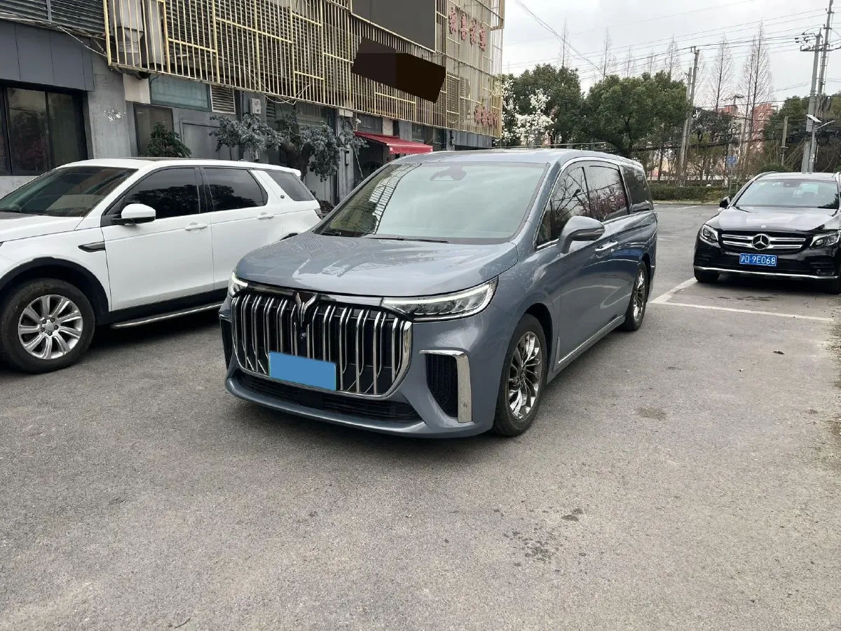 2022 Voyah Dream 1.5T 136HP L4 PHEV 25.57KWH,autocango,china used car exporter,china ev exporter,chinese used car exporter,chinese used ev exporter