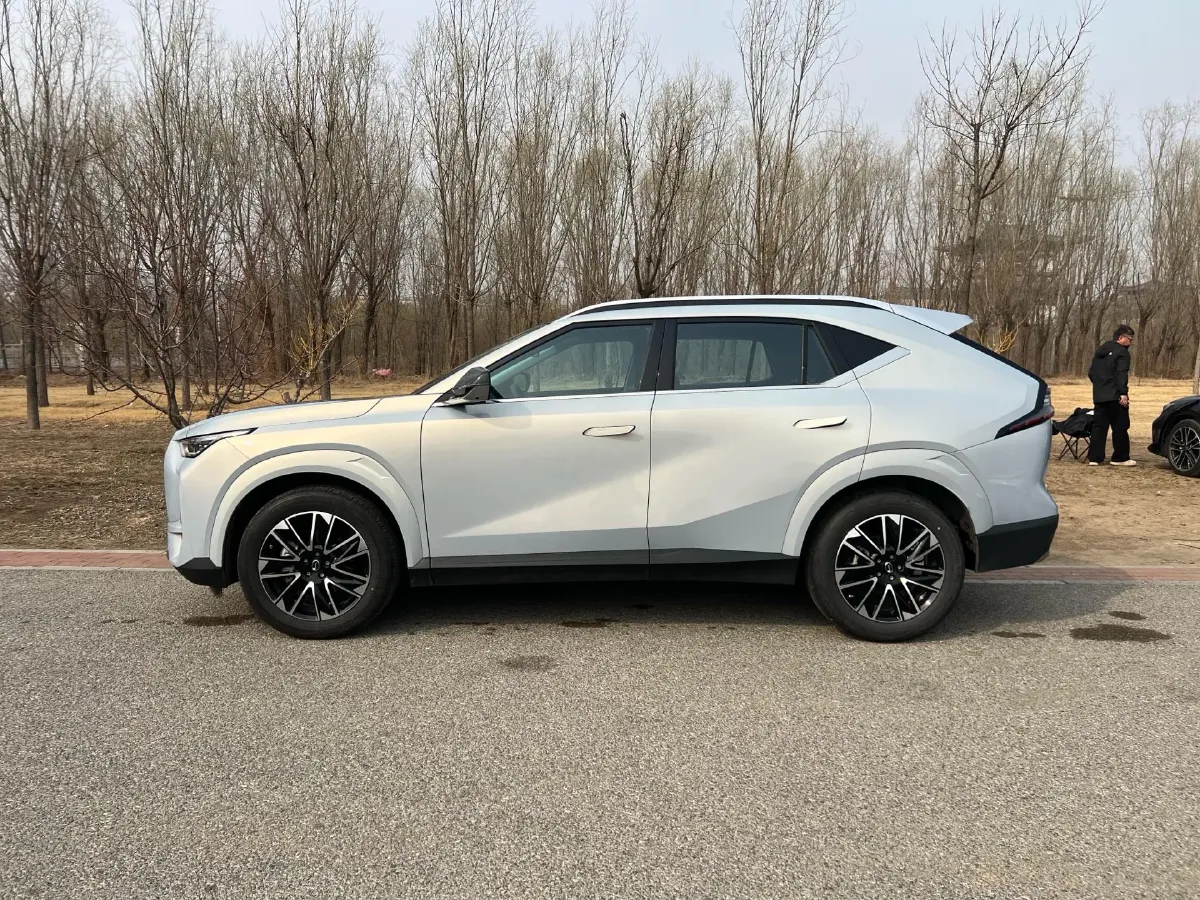 2024 GAC Trumpchi GS4 1.5T 177HP L4 7DCT,autocango,china used car exporter,china ev exporter,chinese used car exporter,chinese used ev exporter