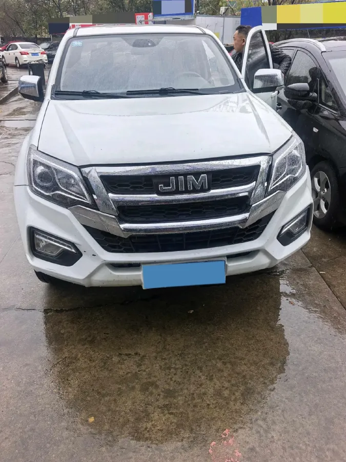 2020 Isuzu Jim 2.4T 211HP L4 5MT,autocango,china used car exporter,china ev exporter,chinese used car exporter,chinese used ev exporter