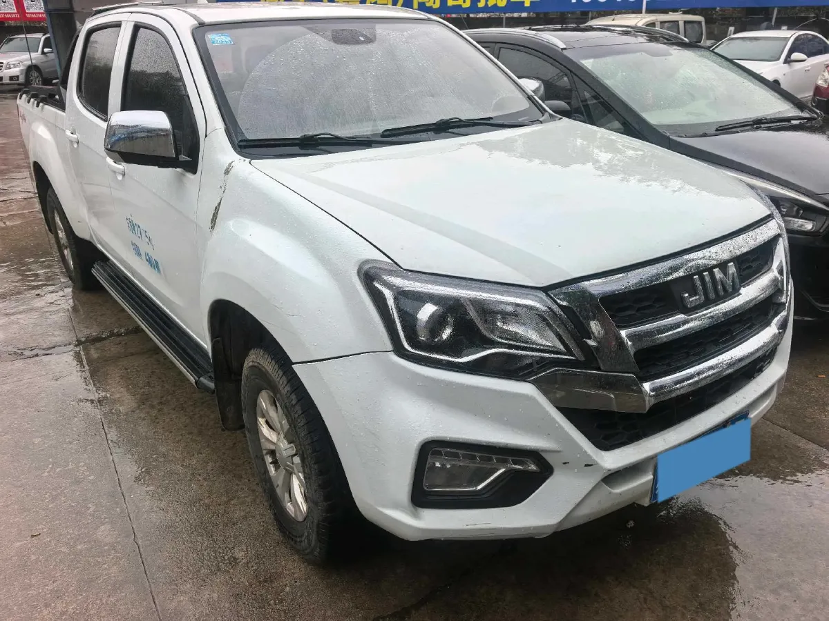 2020 Isuzu Jim 2.4T 211HP L4 5MT,autocango,china used car exporter,china ev exporter,chinese used car exporter,chinese used ev exporter