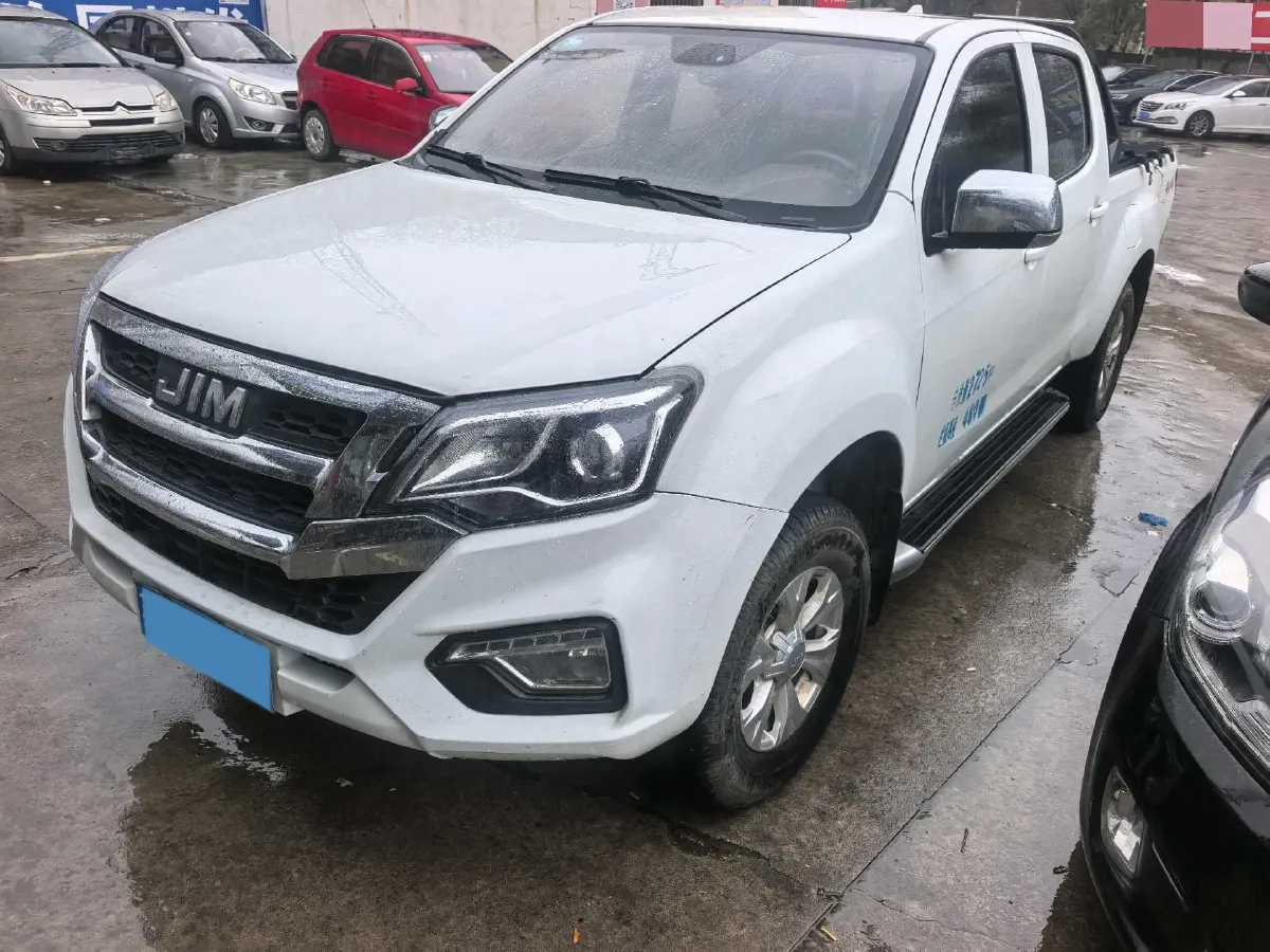 2020 Isuzu Jim 2.4T 211HP L4 5MT,autocango,china used car exporter,china ev exporter,chinese used car exporter,chinese used ev exporter
