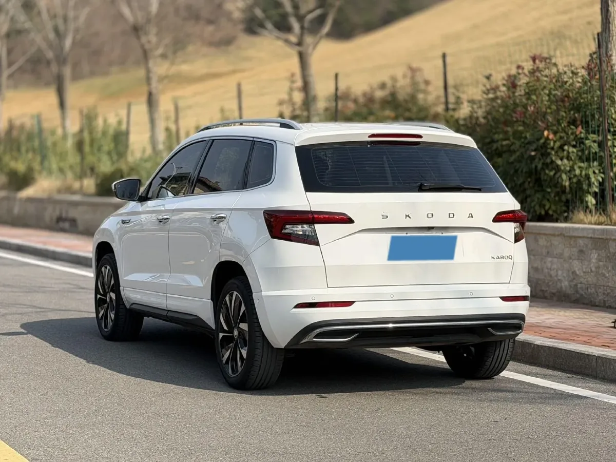 2022 Skoda Karoq 1.4T 150HP L4 7DCT,autocango,china used car exporter,china ev exporter,chinese used car exporter,chinese used ev exporter
