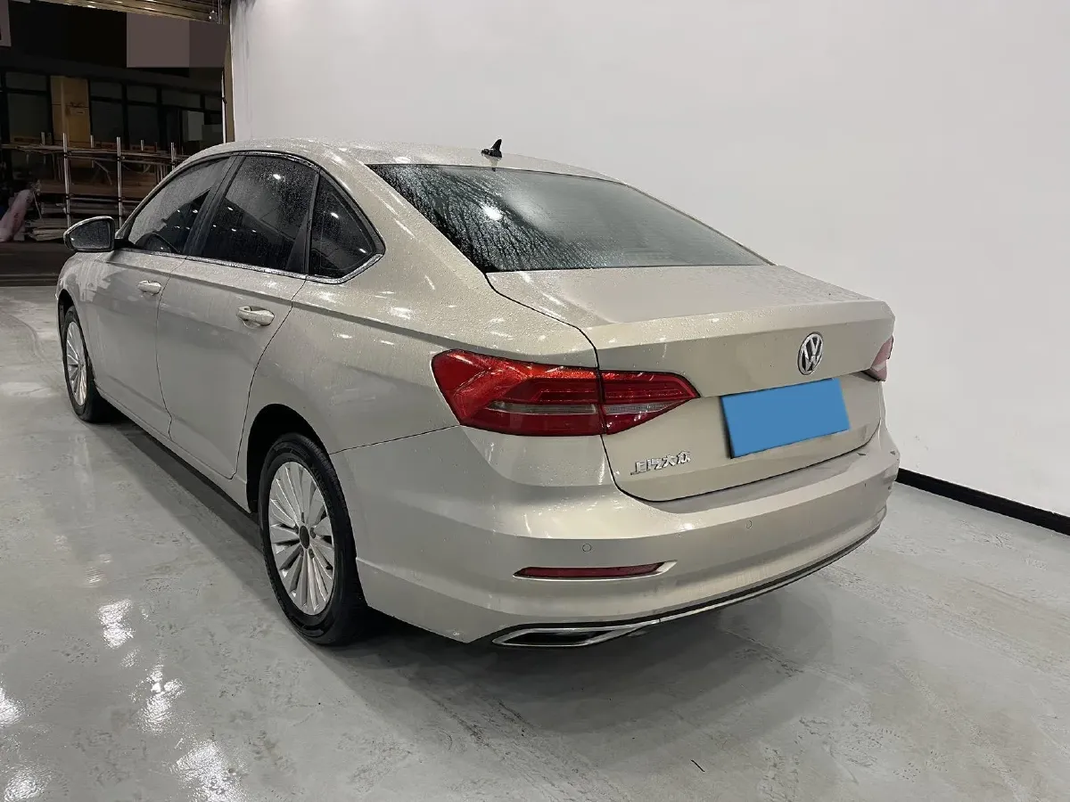 2018 Skoda Karoq 1.4T 150HP L4 7DCT,autocango,china used car exporter,china ev exporter,chinese used car exporter,chinese used ev exporter