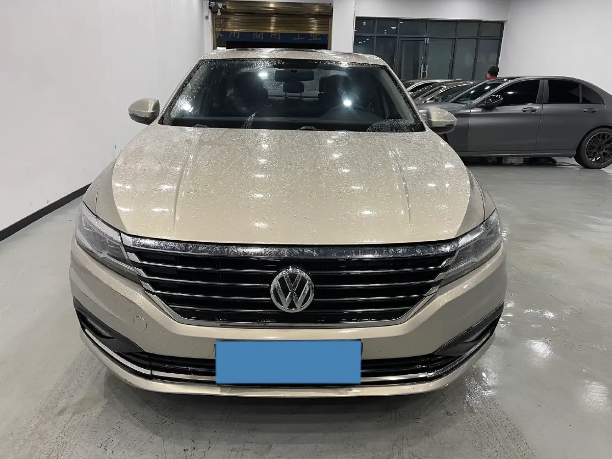 2018 Skoda Karoq 1.4T 150HP L4 7DCT,autocango,china used car exporter,china ev exporter,chinese used car exporter,chinese used ev exporter