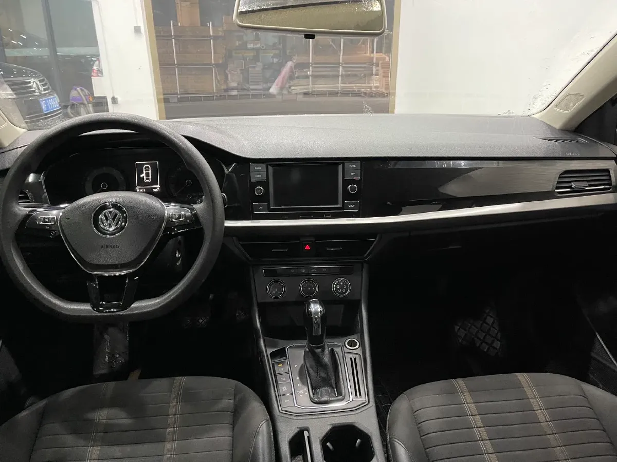 2018 Skoda Karoq 1.4T 150HP L4 7DCT,autocango,china used car exporter,china ev exporter,chinese used car exporter,chinese used ev exporter