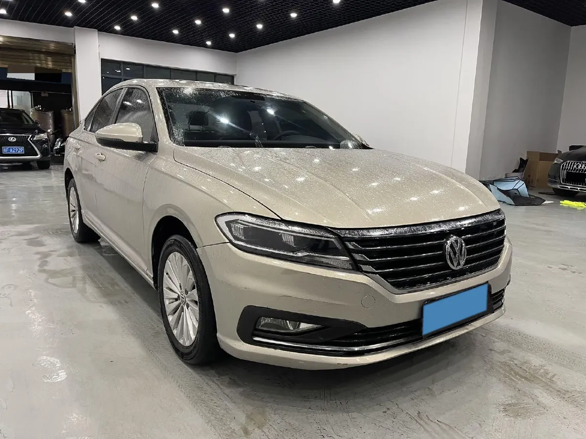 2018 Skoda Karoq 1.4T 150HP L4 7DCT,autocango,china used car exporter,china ev exporter,chinese used car exporter,chinese used ev exporter
