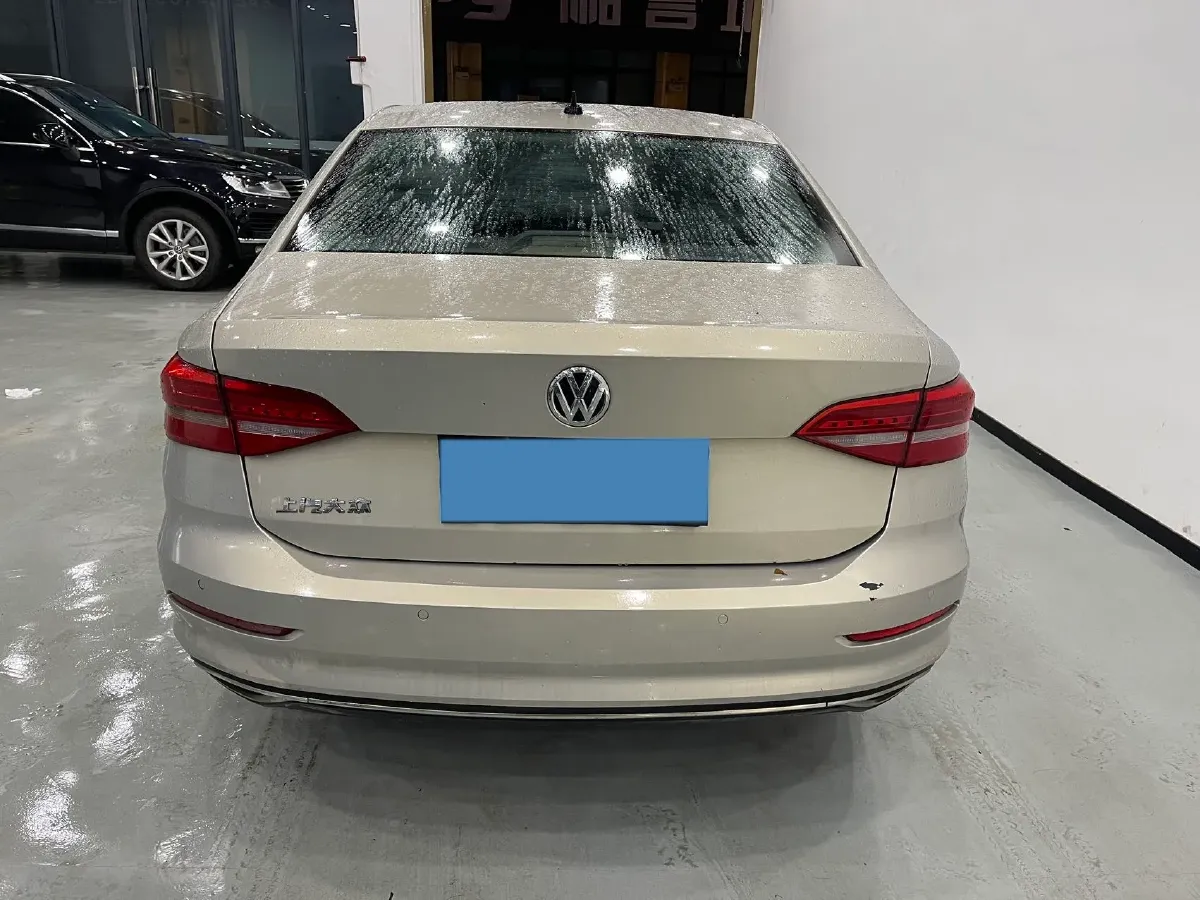 2018 Skoda Karoq 1.4T 150HP L4 7DCT,autocango,china used car exporter,china ev exporter,chinese used car exporter,chinese used ev exporter