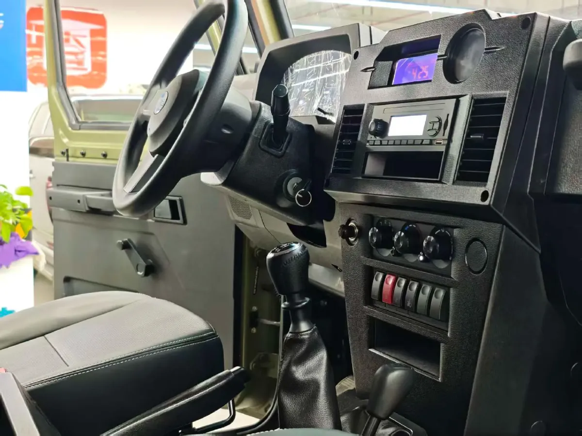 2023 BAW 212 2.4T 211HP L4 6MT,autocango,china used car exporter,china ev exporter,chinese used car exporter,chinese used ev exporter