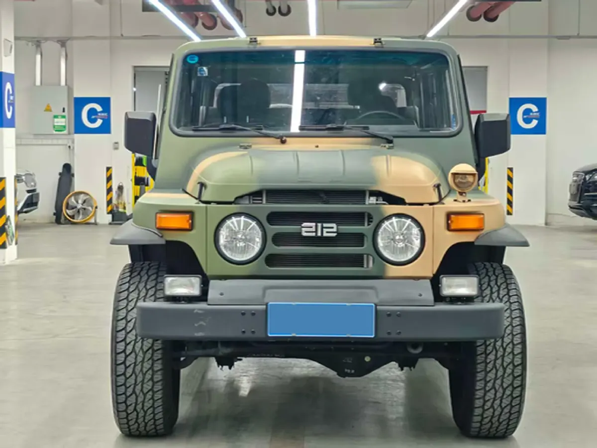 2023 BAW 212 2.4T 211HP L4 6MT,autocango,china used car exporter,china ev exporter,chinese used car exporter,chinese used ev exporter