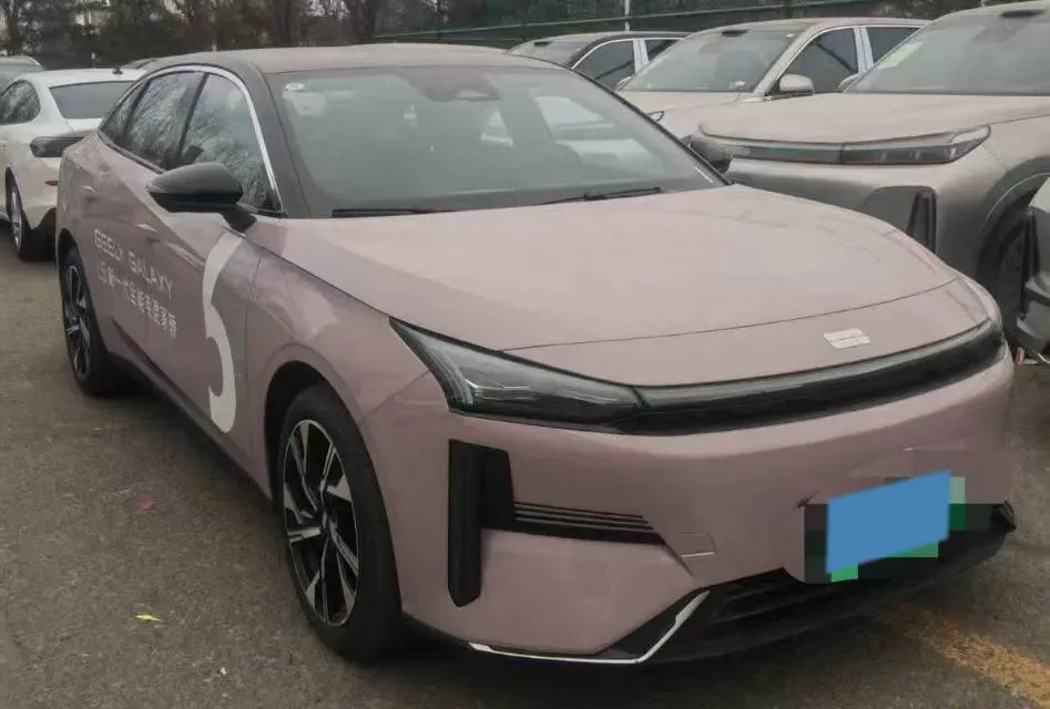 2023 Geely Galaxy L6 1.5T 163HP L4 3DHT PHEV,autocango,china used car exporter,china ev exporter,chinese used car exporter,chinese used ev exporter