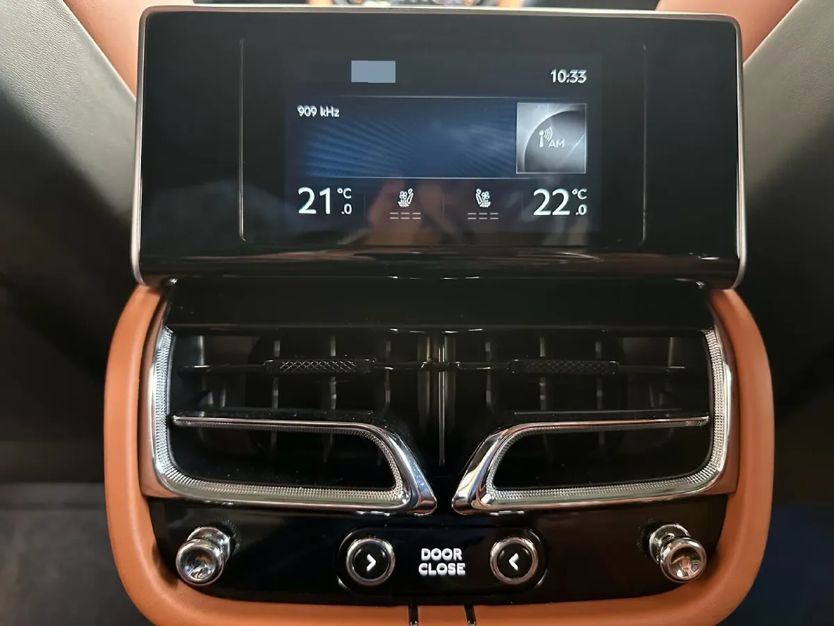 2022 Bentley Bentayga 4.0T 550HP V8 8AT,autocango,china used car exporter,china ev exporter,chinese used car exporter,chinese used ev exporter