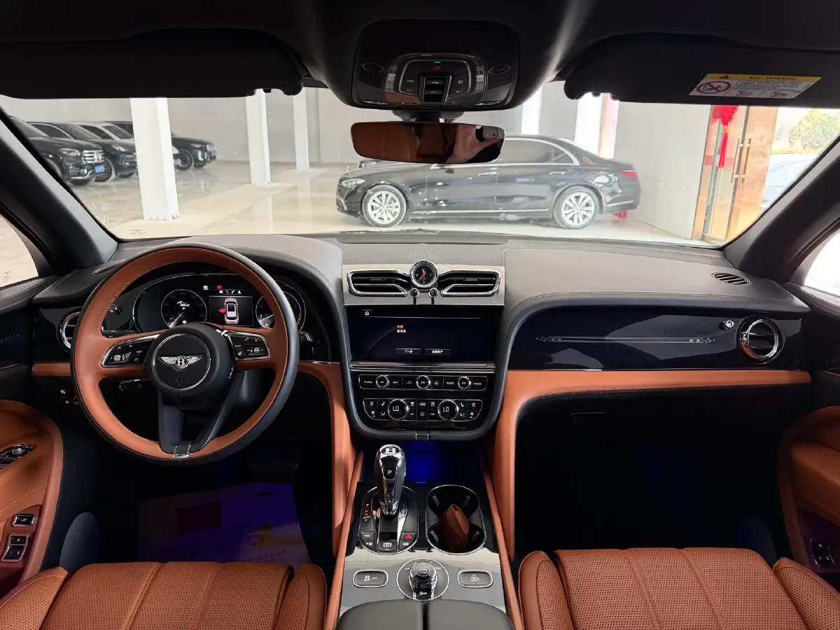 2022 Bentley Bentayga 4.0T 550HP V8 8AT,autocango,china used car exporter,china ev exporter,chinese used car exporter,chinese used ev exporter