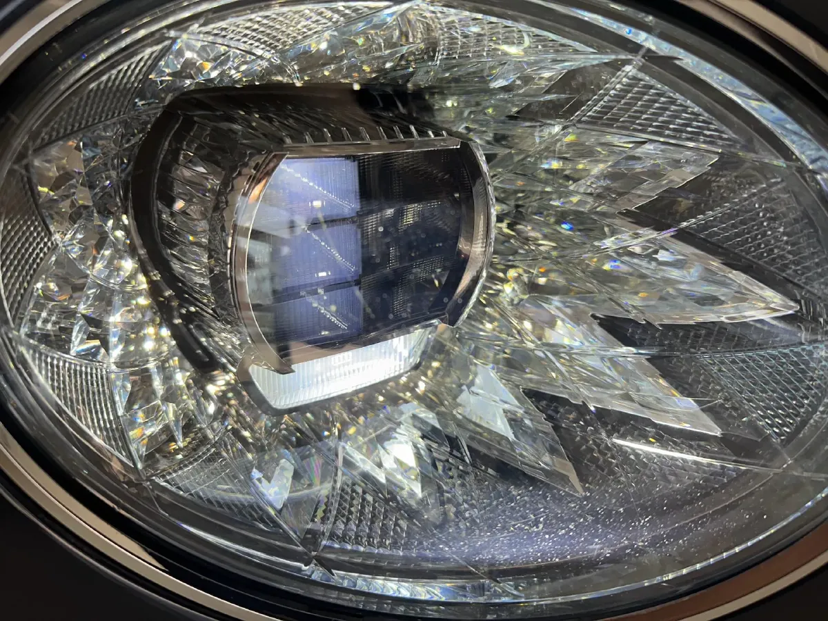 2022 Bentley Bentayga 4.0T 550HP V8 8AT,autocango,china used car exporter,china ev exporter,chinese used car exporter,chinese used ev exporter