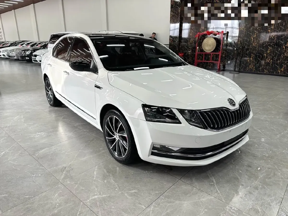 2020 Skoda Octavia 1.4T 150HP L4 7DCT,autocango,china used car exporter,china ev exporter,chinese used car exporter,chinese used ev exporter