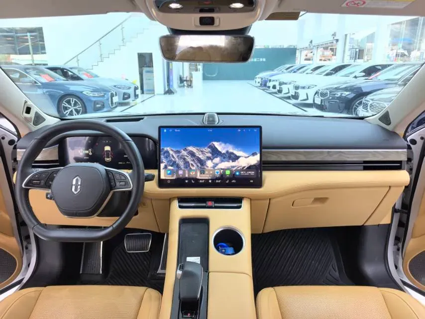 2022 JMC YuHu 7 2.0T 141HP L4 8AT,autocango,china used car exporter,china ev exporter,chinese used car exporter,chinese used ev exporter