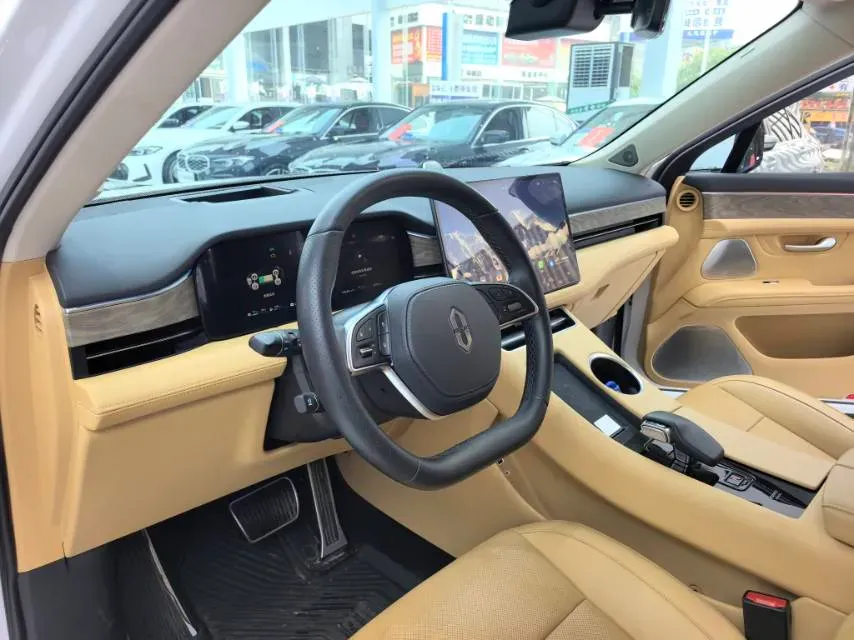 2022 JMC YuHu 7 2.0T 141HP L4 8AT,autocango,china used car exporter,china ev exporter,chinese used car exporter,chinese used ev exporter