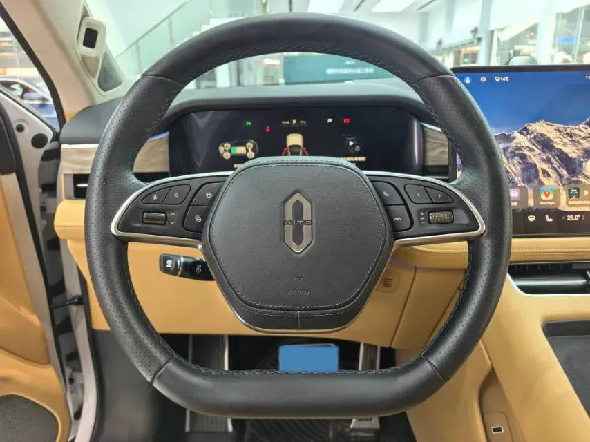 2022 JMC YuHu 7 2.0T 141HP L4 8AT,autocango,china used car exporter,china ev exporter,chinese used car exporter,chinese used ev exporter