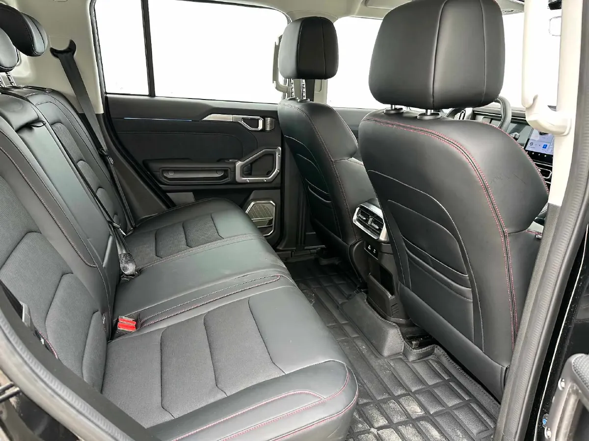 2025 Jetour Traveller 1.5T 184HP L4 7DCT,autocango,china used car exporter,china ev exporter,chinese used car exporter,chinese used ev exporter