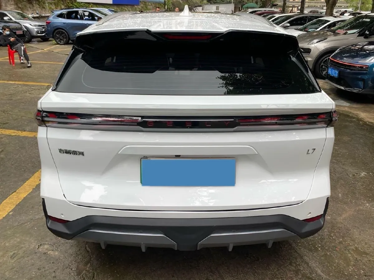 2023 Geely Galaxy L7 1.5T 163HP L4 3DHT PHEV 18.7KWH,autocango,china used car exporter,china ev exporter,chinese used car exporter,chinese used ev exporter