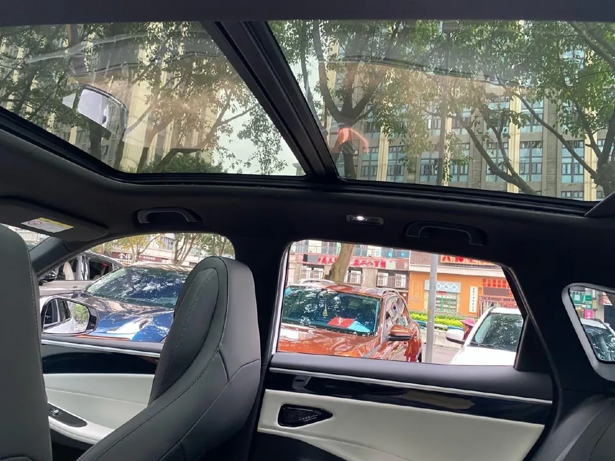 2023 Geely Galaxy L7 1.5T 163HP L4 3DHT PHEV 18.7KWH,autocango,china used car exporter,china ev exporter,chinese used car exporter,chinese used ev exporter