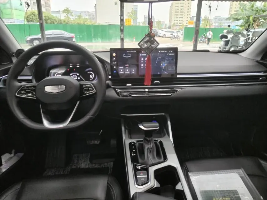 2025 Geely Emgrand 1.5L 127HP L4 CVT,autocango,china used car exporter,china ev exporter,chinese used car exporter,chinese used ev exporter