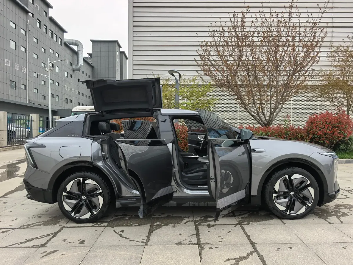 2023 HiPhi Y BEV 76.6KWH,autocango,china used car exporter,china ev exporter,chinese used car exporter,chinese used ev exporter