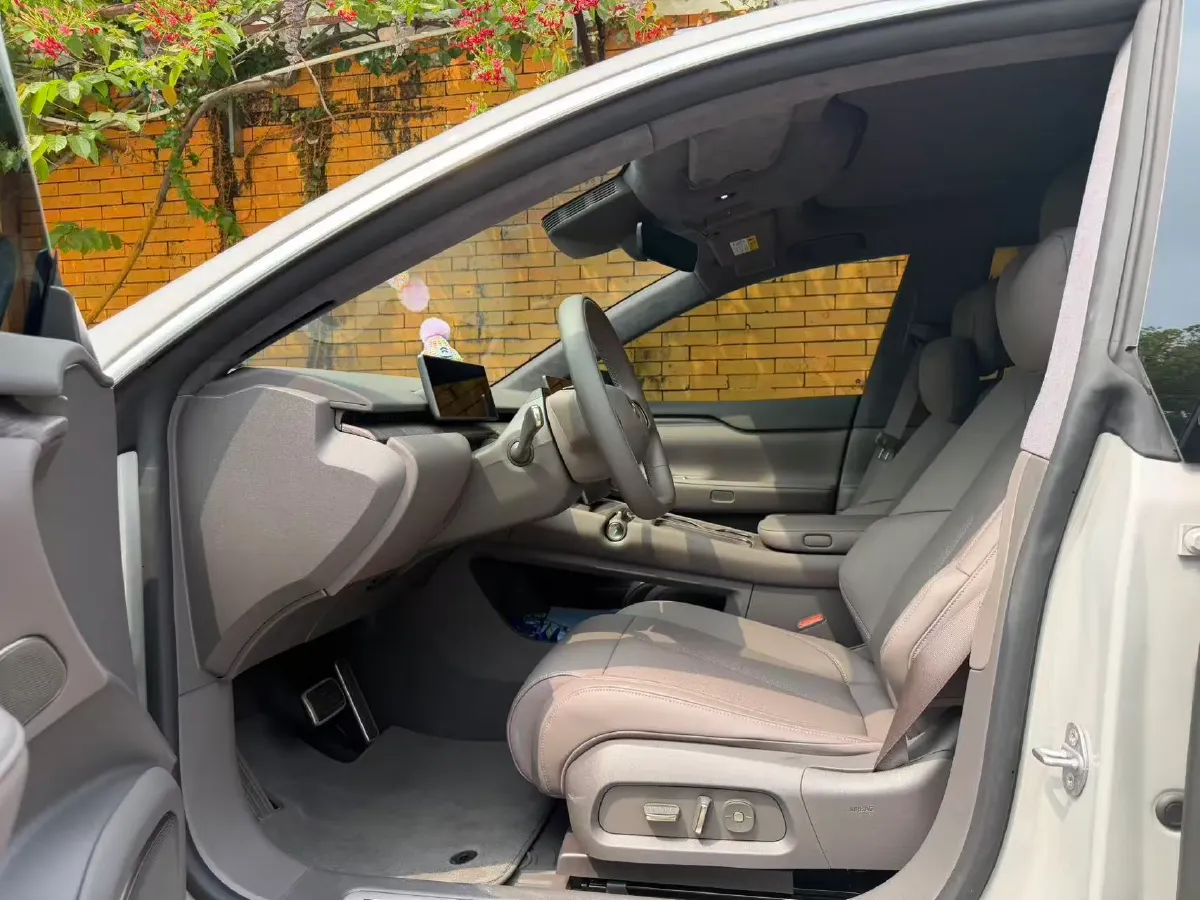 2024 NIO ET7 BEV 75KWH,autocango,china used car exporter,china ev exporter,chinese used car exporter,chinese used ev exporter