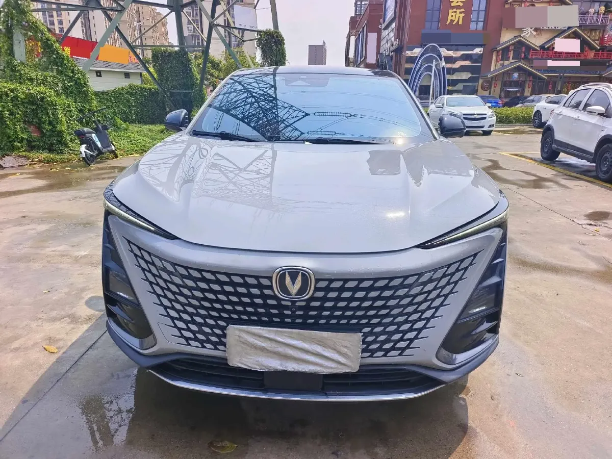 2022 ChangAn UNI-T 1.5T 188HP L4 7DCT,autocango,china used car exporter,china ev exporter,chinese used car exporter,chinese used ev exporter
