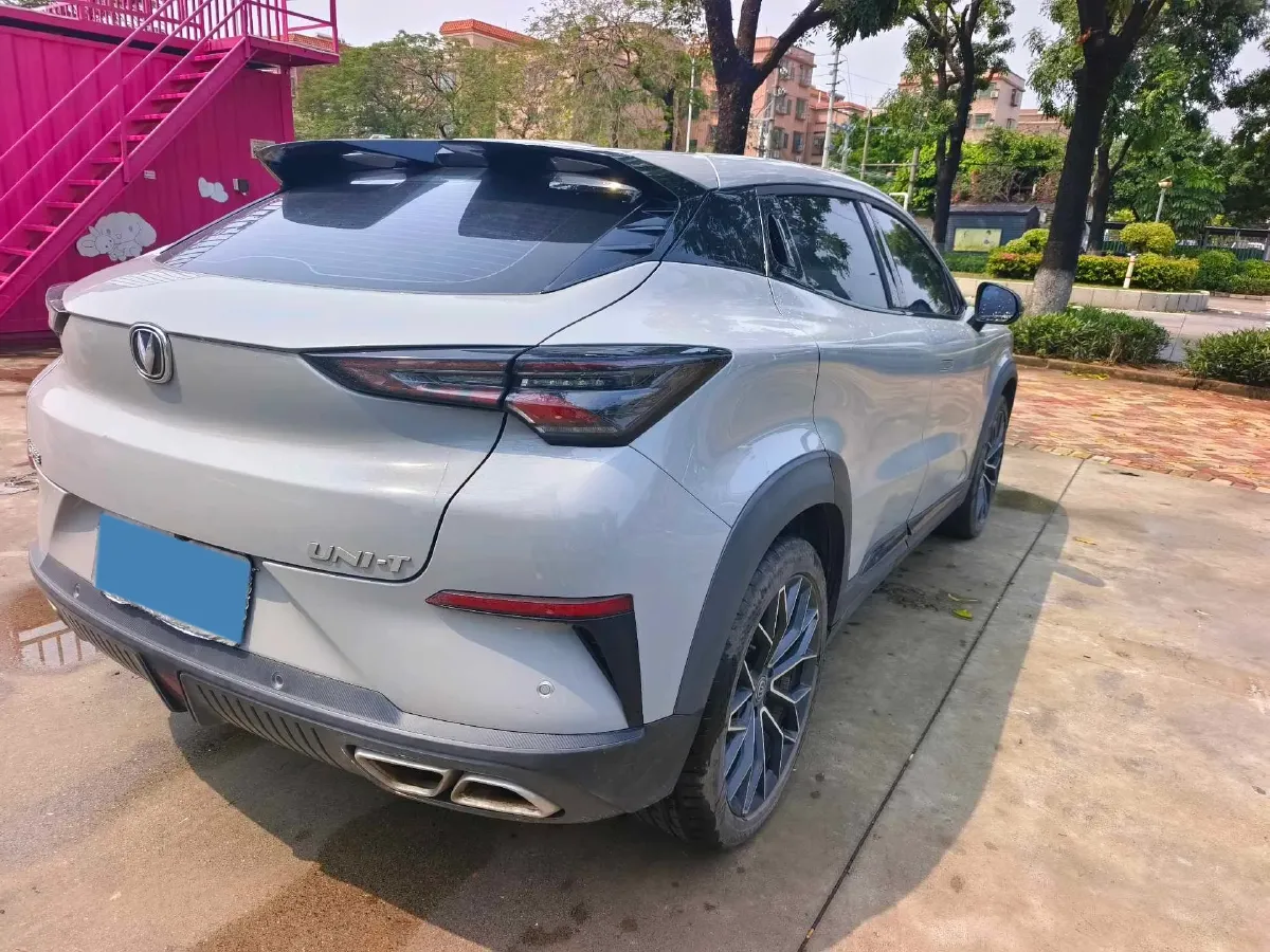 2022 ChangAn UNI-T 1.5T 188HP L4 7DCT,autocango,china used car exporter,china ev exporter,chinese used car exporter,chinese used ev exporter