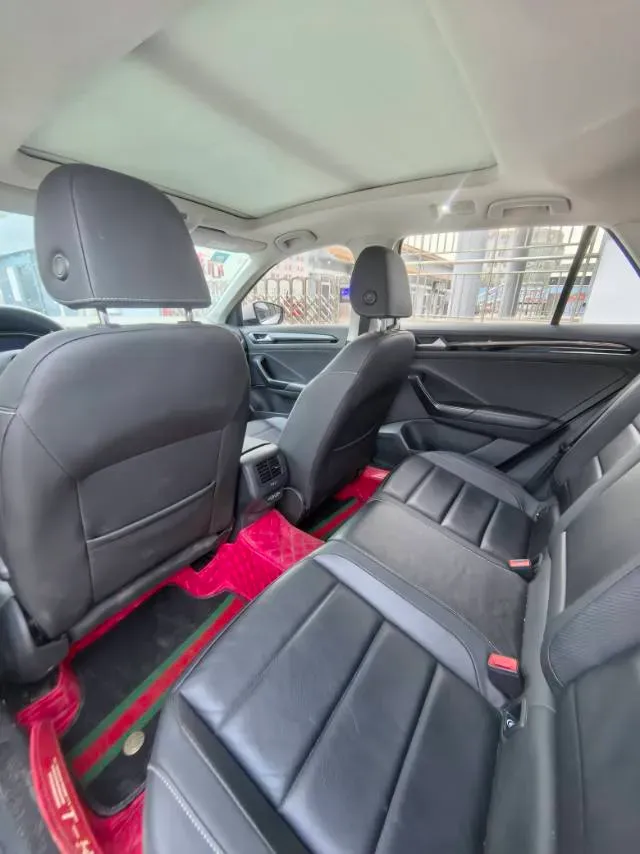 2019 Volkswagen T-Roc 1.4T 150HP L4 7DCT,autocango,china used car exporter,china ev exporter,chinese used car exporter,chinese used ev exporter