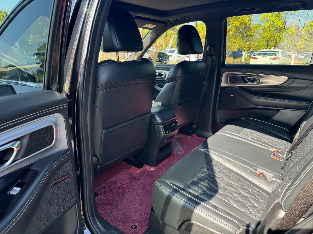 2022 GAC Trumpchi GS8 2.0T 252HP L4 8AT,autocango,china used car exporter,china ev exporter,chinese used car exporter,chinese used ev exporter