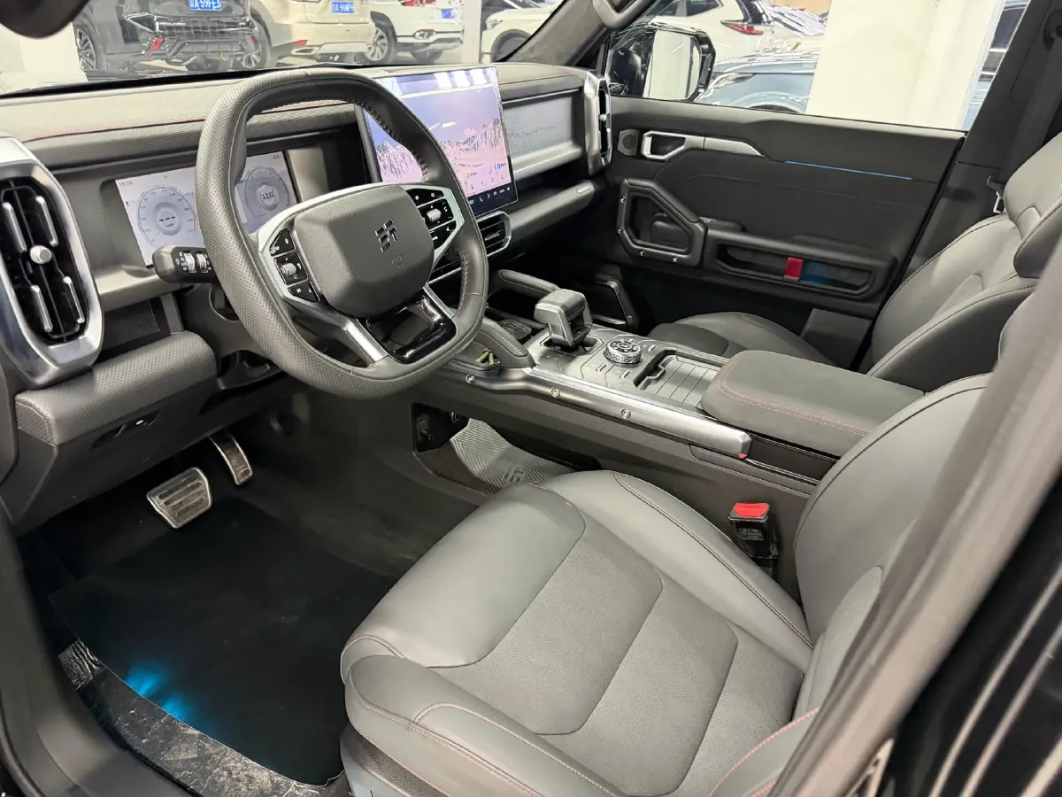 2023 Jetour Traveller 2.0T 254HP L4 7DCT,autocango,china used car exporter,china ev exporter,chinese used car exporter,chinese used ev exporter