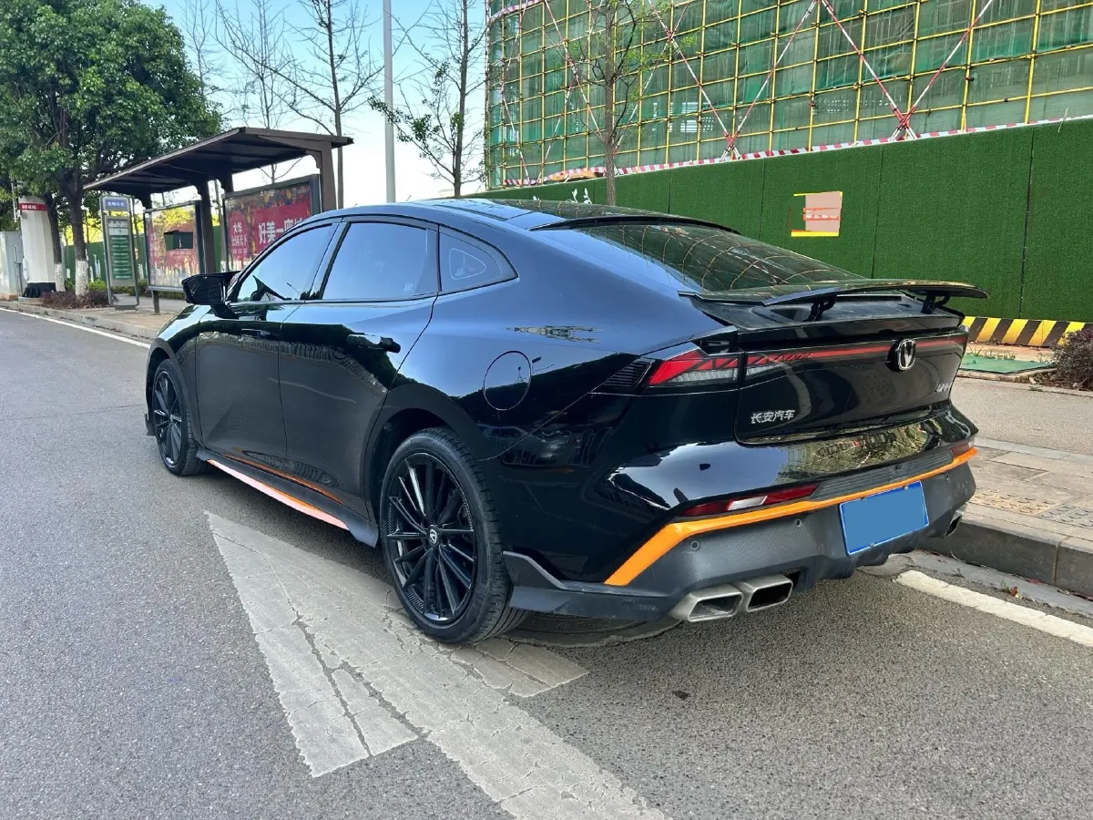 2025 ChangAn UNI-V 1.5T 192HP L4 7DCT,autocango,china used car exporter,china ev exporter,chinese used car exporter,chinese used ev exporter