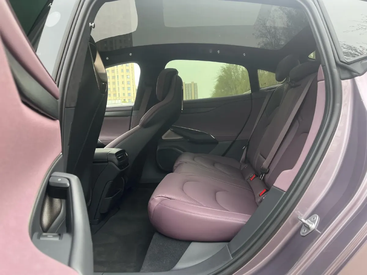 2024 MI SU7 BEV 101KWH,autocango,china used car exporter,china ev exporter,chinese used car exporter,chinese used ev exporter